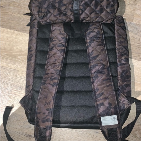 HEX Backpack - Picture 4 of 6